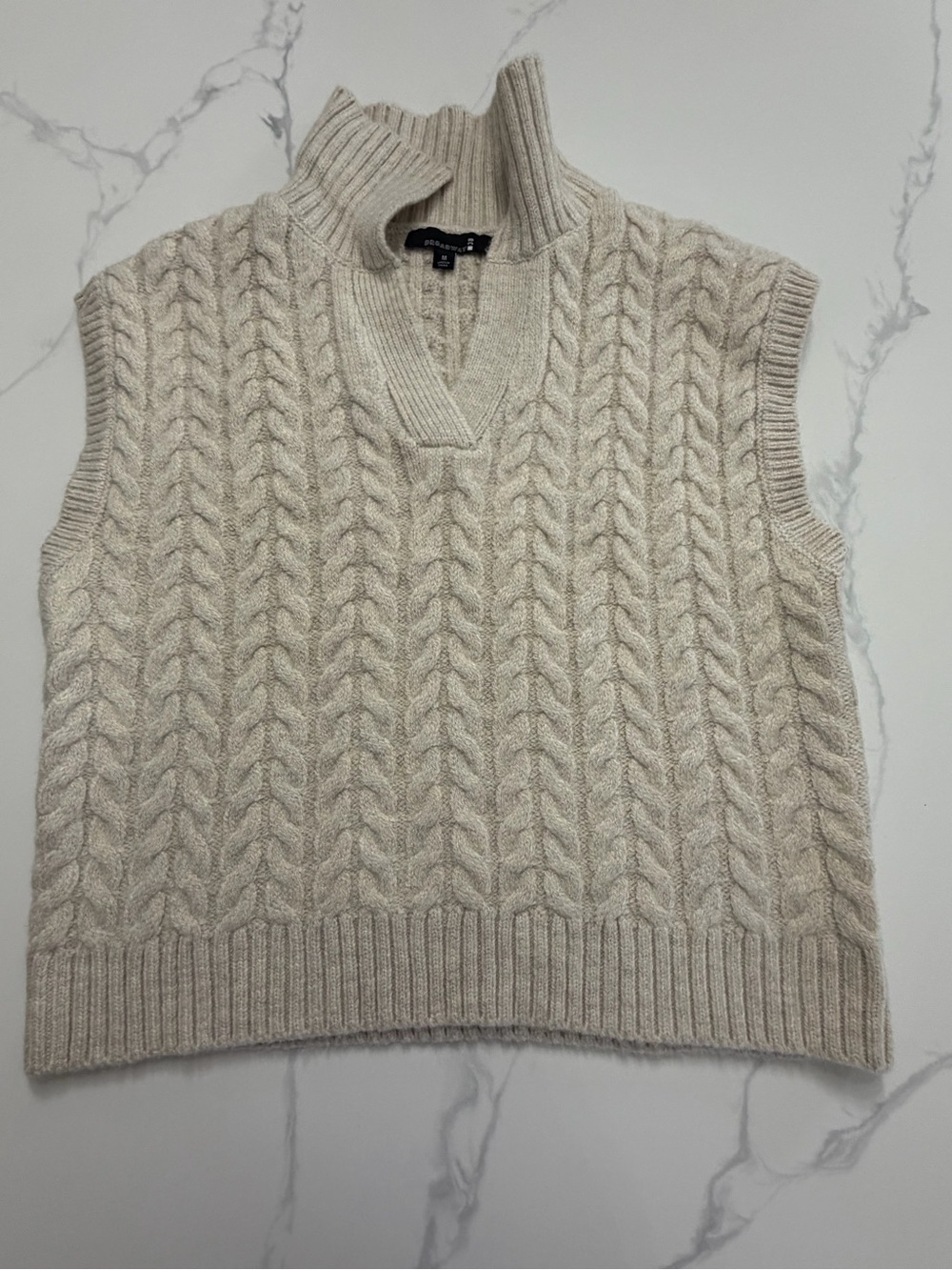 Broadway 38 Cable Knit Mock-Neck Sweater Vest - Cream size M